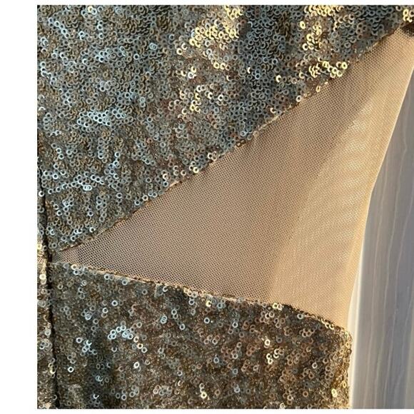 TFNC London Gold Sequins Mini Dress Women’s XS Stretchy Sparkly Homecoming Party - Picture 16 of 16